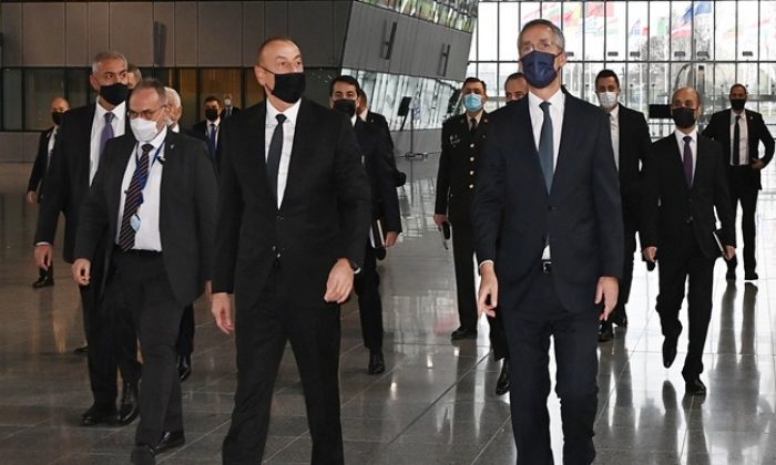 NATO Genel Sekreteri Jens Stoltenberg, Cumhurbaşkanı İlham Aliyev’i karşıladı