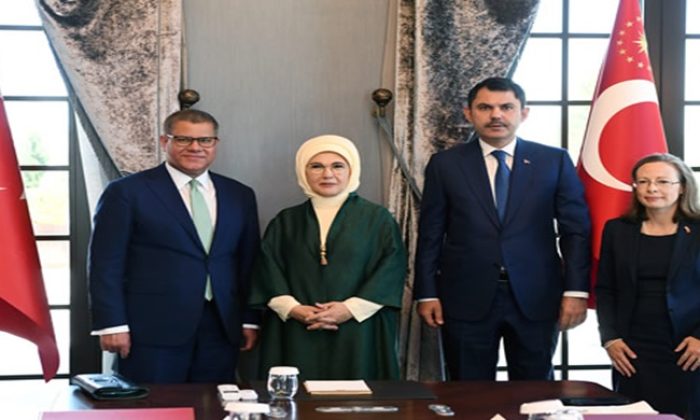 Emine Erdoğan, COP26 Başkanı Sharma’yı kabul etti