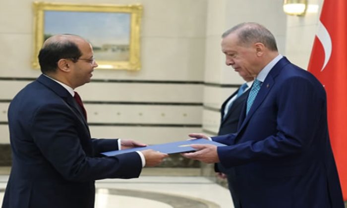 Mısır büyükelçisinden güven mektubu