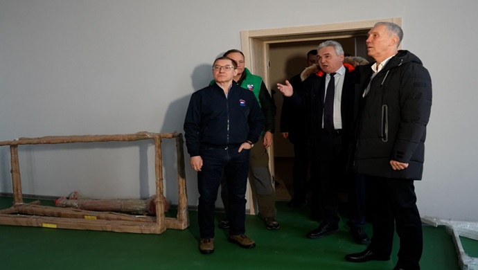 Vladimir Yakushev, Genichesk sanatoryum yatılı okulundaki çalışmaların ilerleyişini değerlendirdi